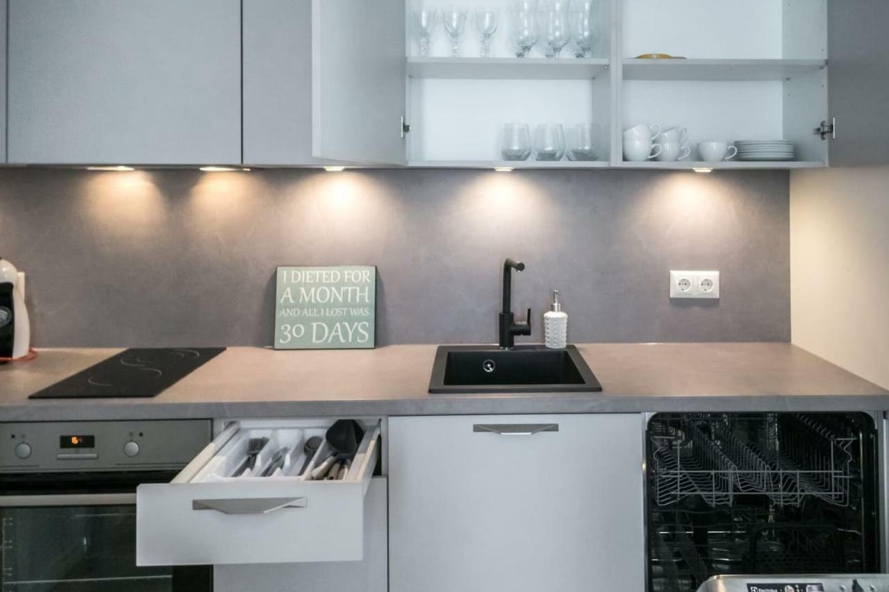 Kalamehe Modern Apartment 2 Near City Center بارنو المظهر الخارجي الصورة