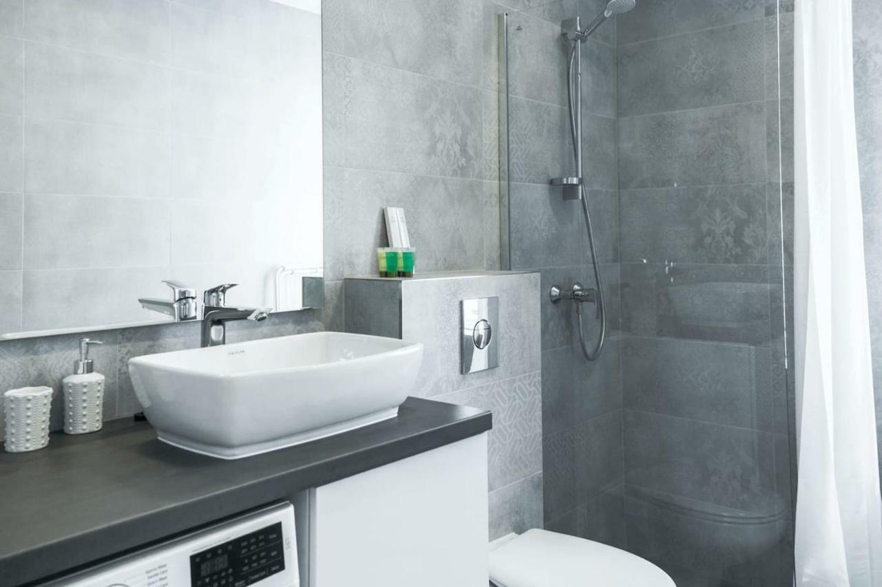 Kalamehe Modern Apartment 2 Near City Center بارنو المظهر الخارجي الصورة